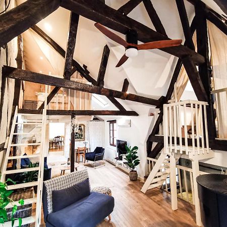 Apartamento Loft Atypique Au Calme Avec Cour Privative Bourges Exterior foto