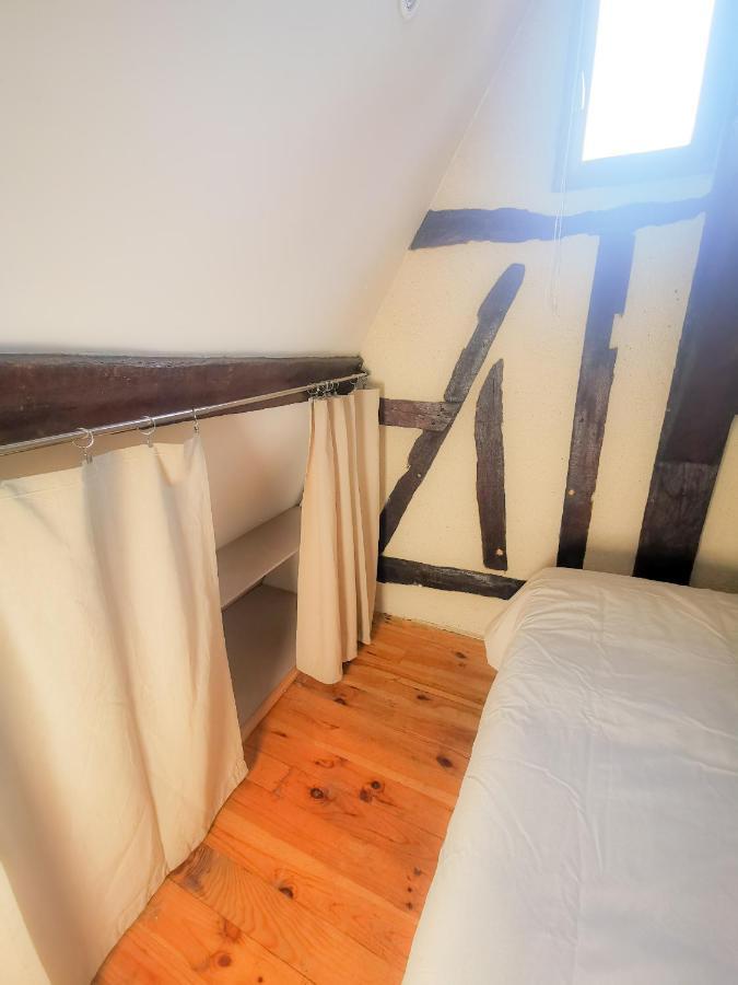 Apartamento Loft Atypique Au Calme Avec Cour Privative Bourges Exterior foto