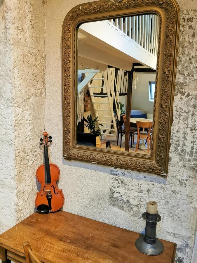 Apartamento Loft Atypique Au Calme Avec Cour Privative Bourges Exterior foto