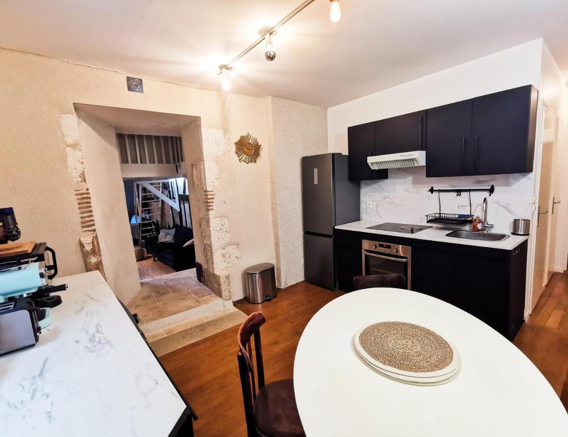 Apartamento Loft Atypique Au Calme Avec Cour Privative Bourges Exterior foto