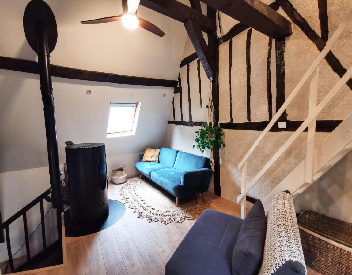 Apartamento Loft Atypique Au Calme Avec Cour Privative Bourges Exterior foto